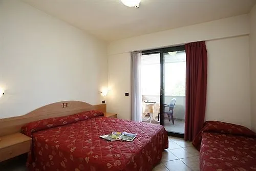 Hotel Cristal Sirmione 3*,