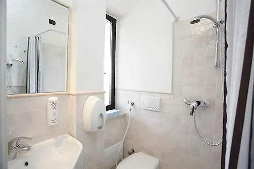 Hotel Cristal Sirmione 3*,  Italie